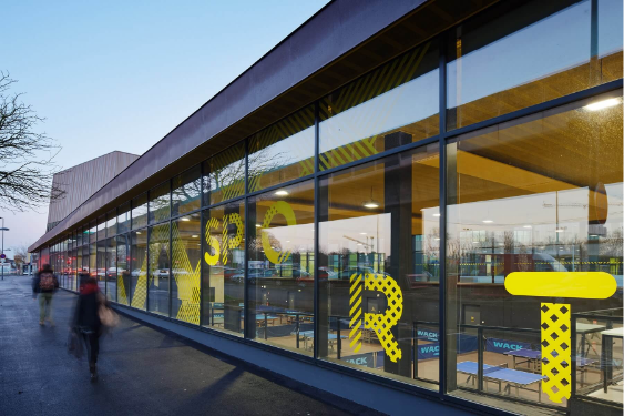 Autre vue des volumes du collège