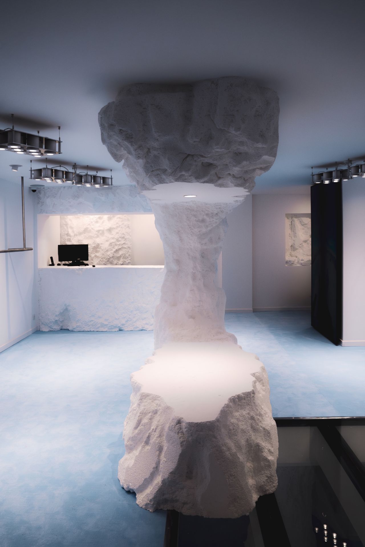 Autre vue intérieure du flagship store Lacroix